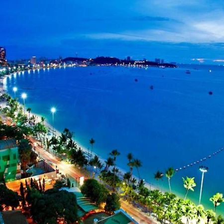 Royal Q & D Suites Pattaya Ngoại thất bức ảnh