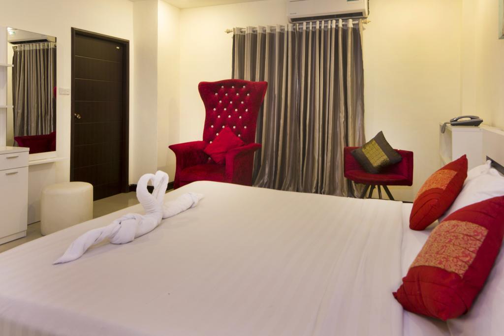 Royal Q & D Suites Pattaya Ngoại thất bức ảnh