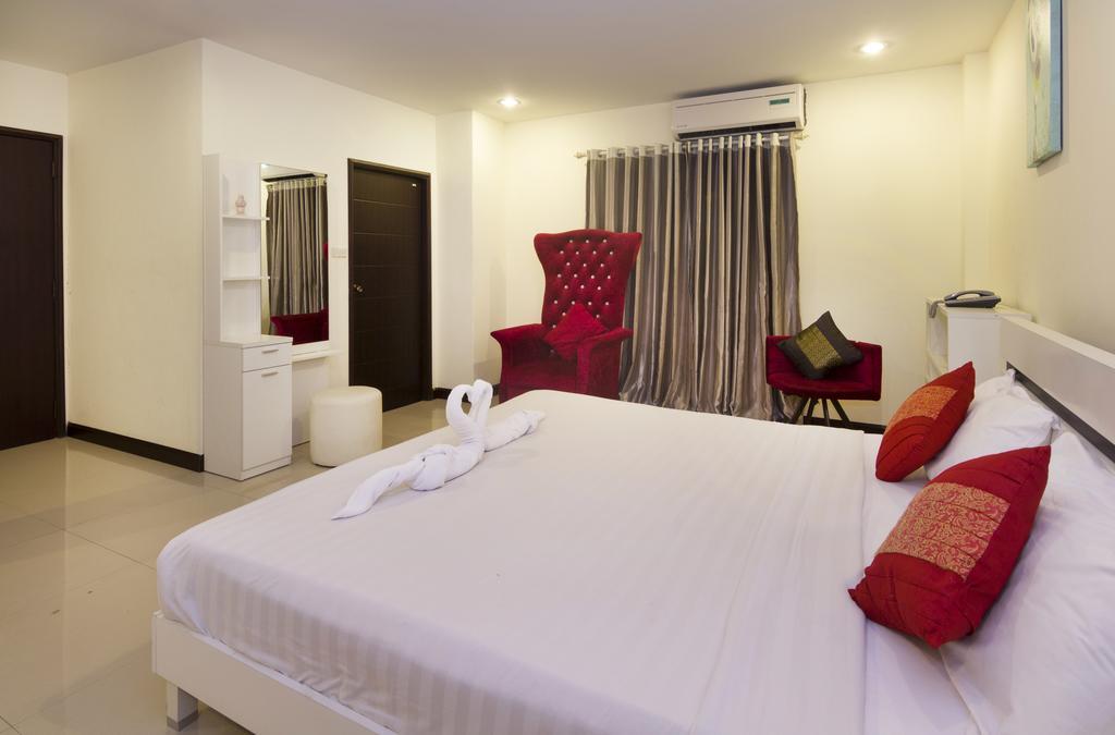Royal Q & D Suites Pattaya Ngoại thất bức ảnh