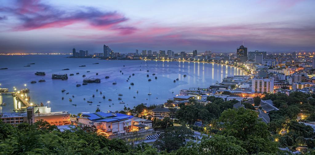 Royal Q & D Suites Pattaya Ngoại thất bức ảnh
