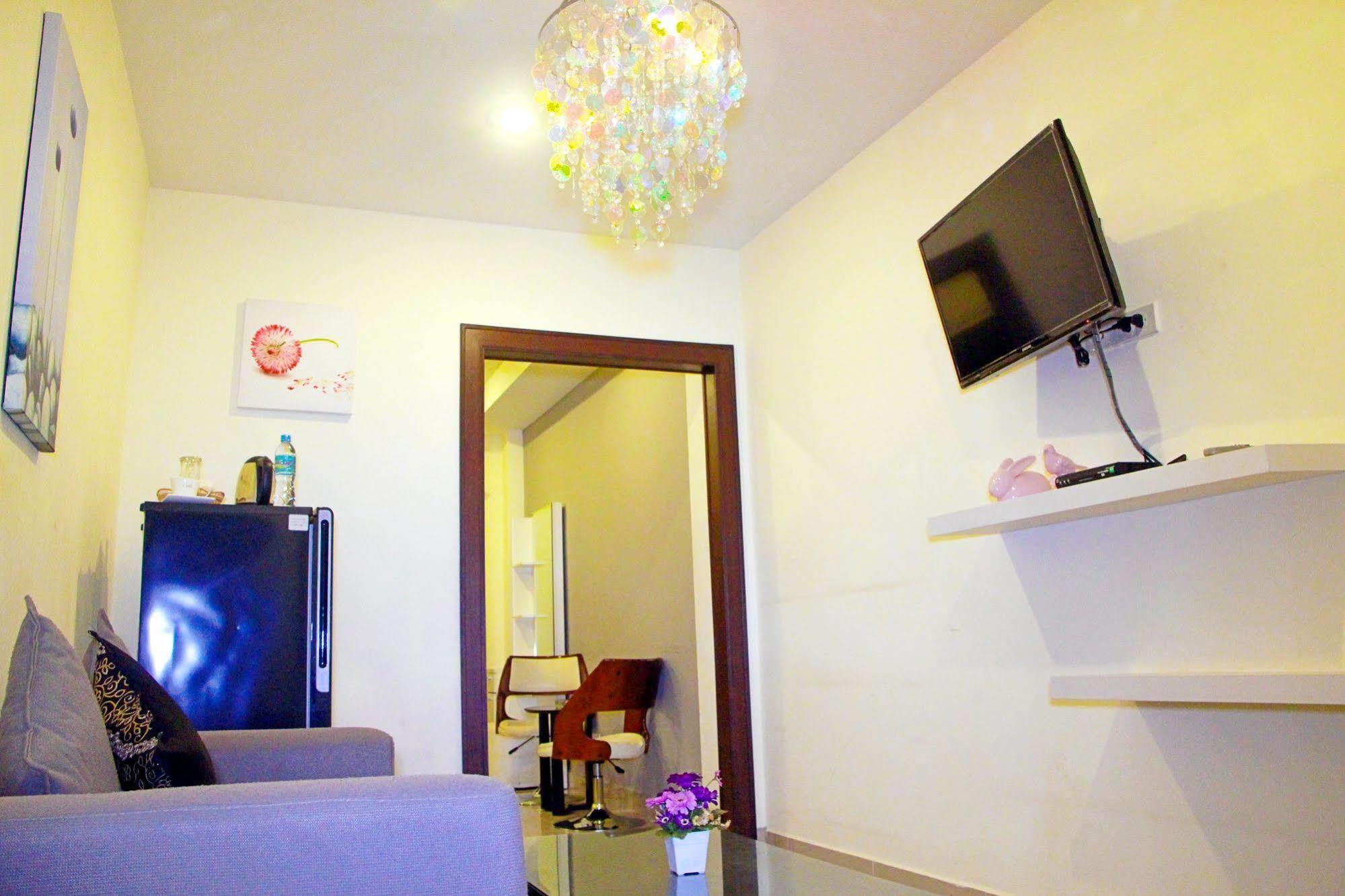 Royal Q & D Suites Pattaya Ngoại thất bức ảnh