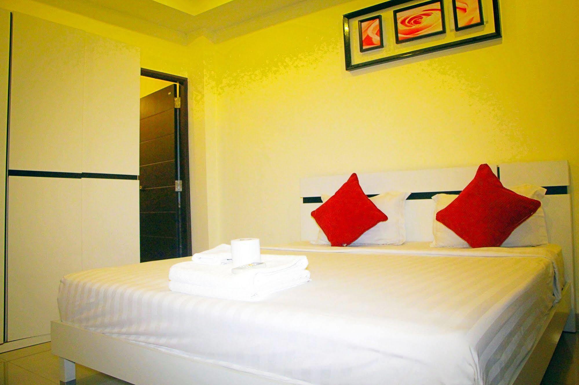 Royal Q & D Suites Pattaya Ngoại thất bức ảnh